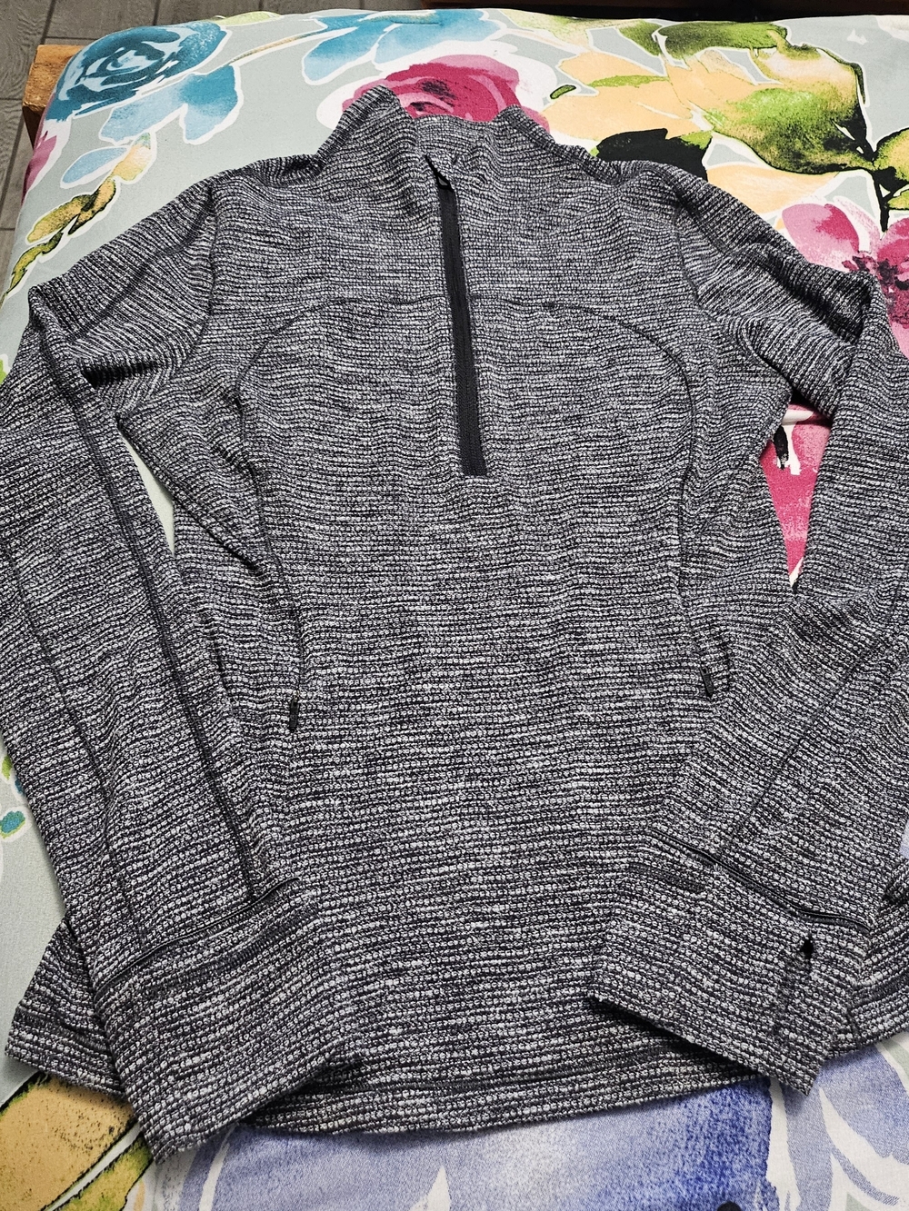 lululemon athletica Women's Gray Marled Half-Zip Cowl Pullover